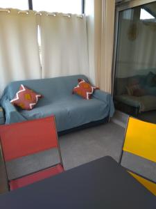 Carro duplex les pieds dans leau et la tête dans les pins