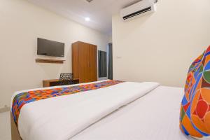 FabHotel Air Live - Nr Ameerpet metro station