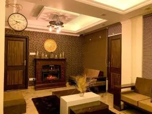 Uptown Boutique Homes - Room 1 - Chhota Simla