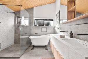Shed House Lux Farm Stay