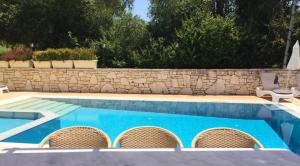 Villa Petrino - central flat location within Kassiopi. Sleeps 8