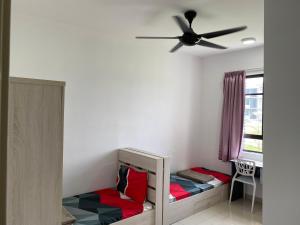 Meadow Park (1331 Sweet Home)