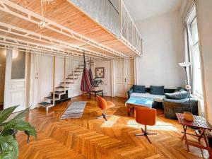 Central and spacious apartment
