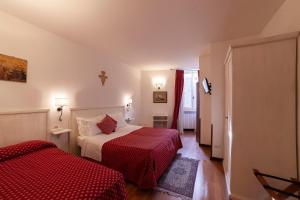Triple Room room in Hotel Pax
