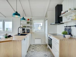 Holiday Home Liutulf - 40m from the sea by Interhome