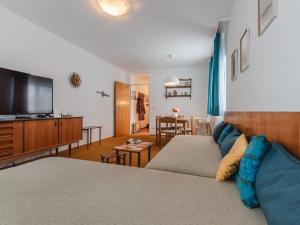 Apartment Alpenpanorama by Interhome