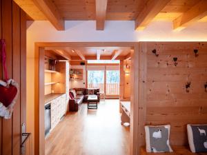 Chalet Chalet Les Pars by Interhome