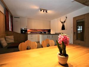 Apartment Zauberwinkel-2 by Interhome