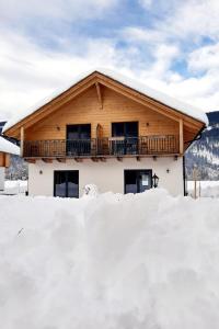 Holiday Home Haushälfte Alpenchalets by Interhome