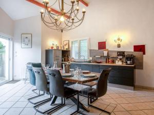 Maisons de vacances Holiday Home Rive Droite by Interhome : photos des chambres
