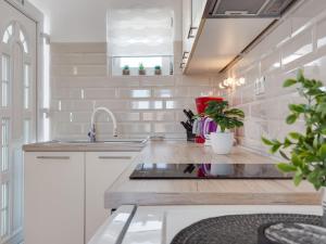 Apartment Tramonto-1 by Interhome