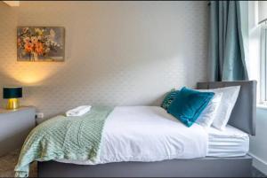 Beautiful 4 bed House in Luton