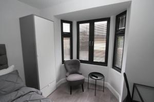 Cosy London Studio Free Parking 4 mins to Tube