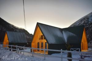 A-frame Apartments Mont Peace