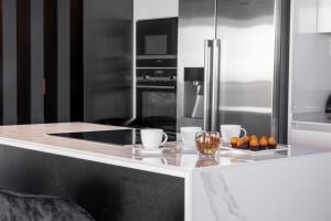 SUNSET CLIFFS VIP APARTMENT