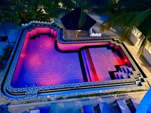 The New Blue Waves Hotel