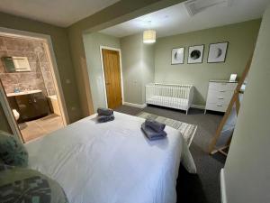 3 bedroom (all en-suite) house near Hay-on-Wye