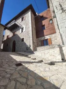 Μikri Arktos Boutique Hotel - 安德里塞纳