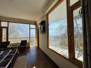 Nomad Bed & Breakfast