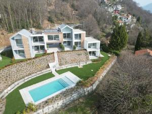 Residence Conca Verde 1 with pool