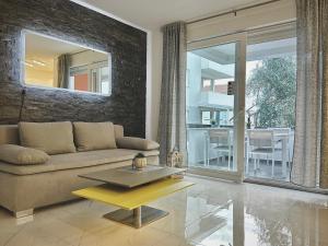 Apartment SAN with private Jacuzzi and Garden