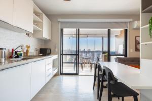 Easy Star - Studio vista livre no Campo Belo -- UO03H