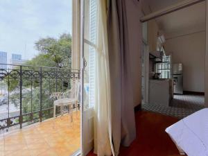 La Platea de Bs As 2A1 Live by the Palacio Libertad