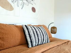 Bohemian Tiny Home - Walk to Starbucks