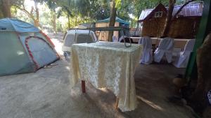 SECLUDED GLAMPING YOGA SAMADHI fan 2 kubos 8 pax