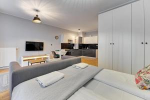 Sara - Studio Wałowa by Grand Apartments