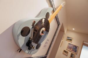 DMG - Funky First Floor Unique Mountain Apartment