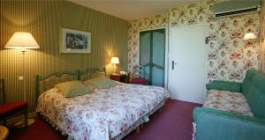 Hotels Le Manoir de Bellerive : photos des chambres