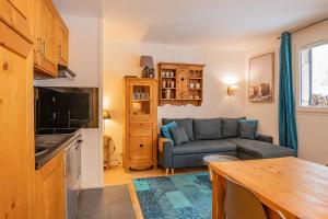 Apartment Triolet Jardin - Garden with Mont Blanc Views