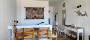 The Swallows rest beach house - Meia Praia