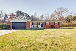 Beautiful 3 BR/2 Bath Very Close to IU & Downtown - 3hvězdičkové hotely ve městě Bloomington