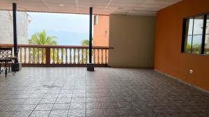 Quinta Sunrise, Lago de Coatepeque