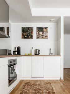 W Apartments near Passenger Port