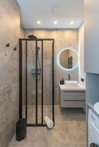 Lovely 1BD Central Apartment by Hostlovers