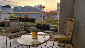 Very bright apartment queen bed + terrace Palermo