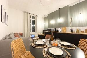 lExotique - Vue Pl Vieux Marché - Standing