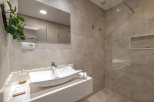 Rocha’s Place