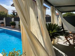 Villa Nana with pool