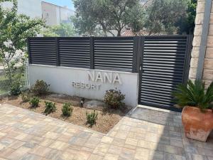 Nana Apartments