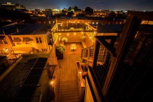 Double Decker Roofdeck Gorgeous View in Passyunk