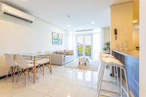 Spacious & unbeatable location