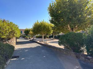 Appartements Appartement Studio ADRIAN - Climatise - proche du village - piscine - tennis : photos des chambres