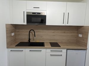 Studio indépendant en rez-de-jardin