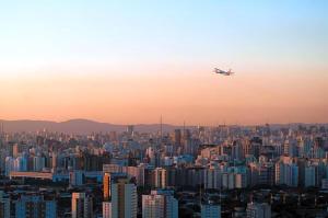 Linda suite em hotel ao lado do aeroporto de Congonhas