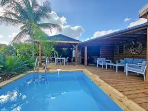 Villa l'Anjou Créole a Sainte Anne en Guadeloupe avec piscine privée et 2 chambres pour 4 personnes - Douville
