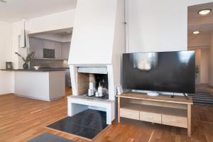 Guestly Homes - 3BR City Charm